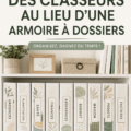 Un bureau organisé avec des classeurs en bois, une ambiance chaleureuse et pratique.