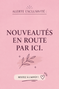 Une femme dynamique prenant des notes sur les nouvelles tendances entrepreneuriales.
