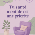 Femme souriante au bureau, travaillant sur son projet entrepreneurial, symbolisant une bonne santé mentale.