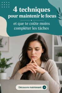 Femme concentrée en train de travailler sur son ordinateur.