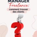 Une femme souriante travaillant sur son ordinateur pour trouver des clients en freelance dans le community management.